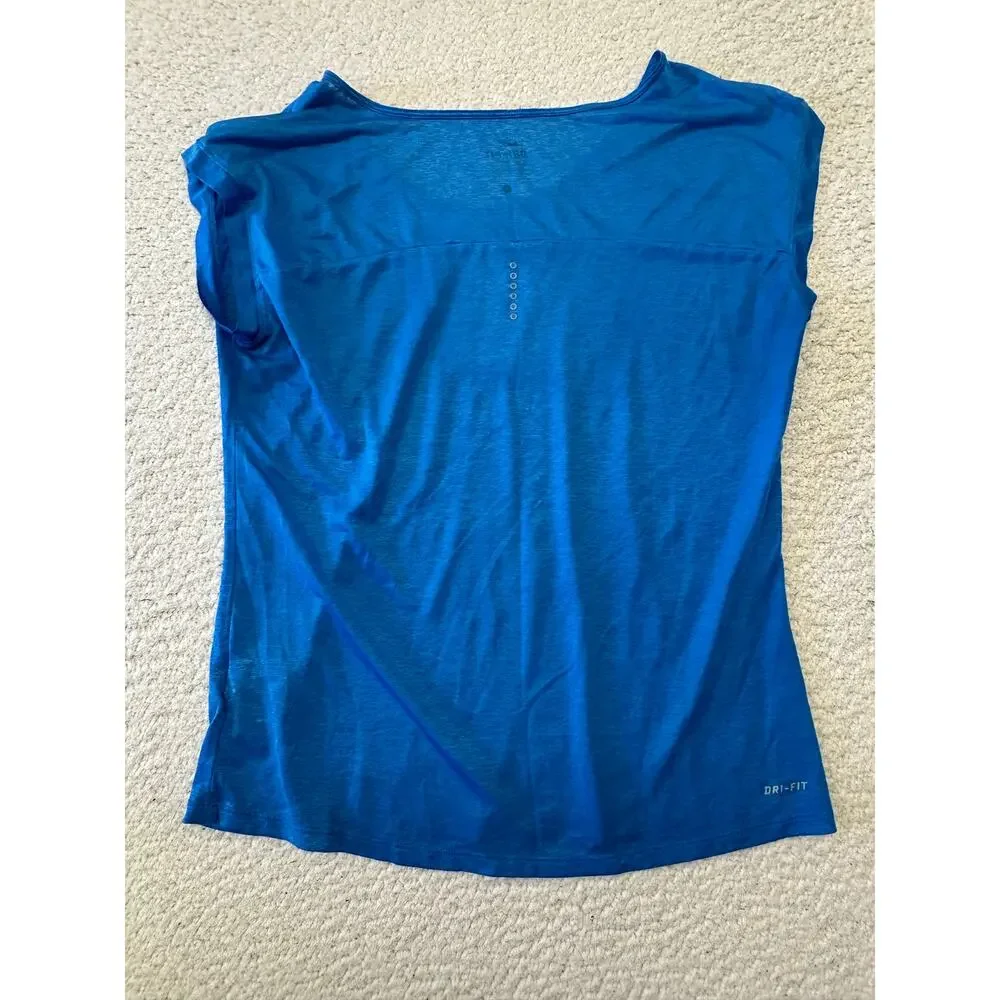 Nike Womens Dri Fit Cool Breeze Short Sleeve Shirt Small